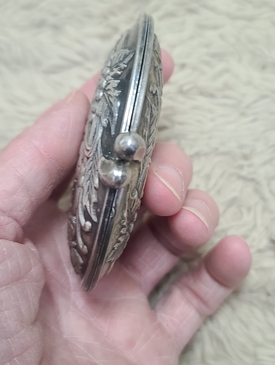 Vintage Pewter Ornate Floral Embossed Silver Compact Mirror, Clamshell - Picture 2 of 5